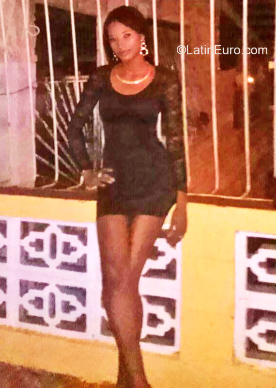 Date this hard body Panama girl Susan from Panama City PA562