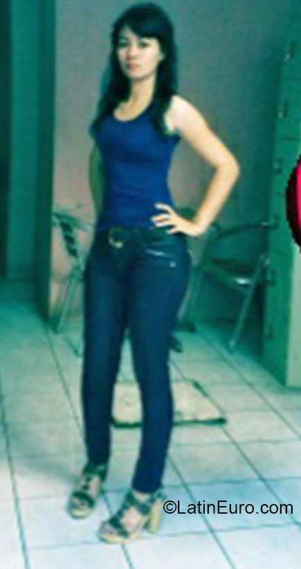 Date this hot Honduras girl Nora from San Pedro Sula HN1473