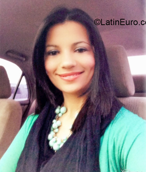 Date this hot Honduras girl Lidia from San Pedro Sula HN1476