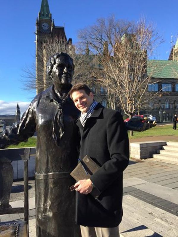 Date this georgeous United States man MARK KYLE from New York US15971