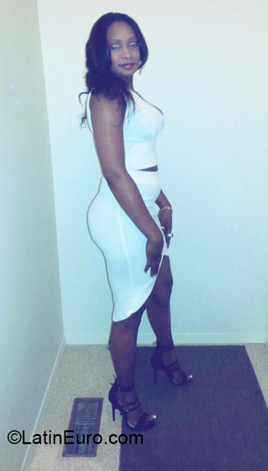 Date this hot Canada girl Maritza from Calgary CA663
