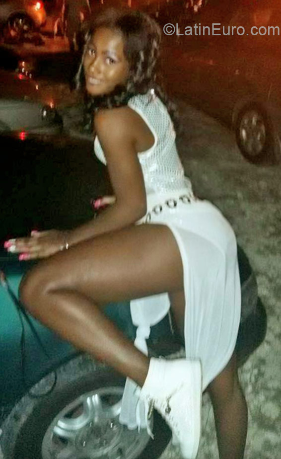 Date this georgeous Jamaica girl Shanikey from Kingston JM2018
