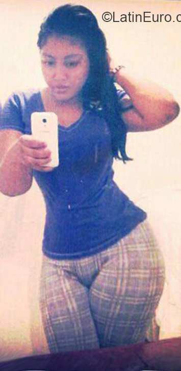 Date this delightful Dominican Republic girl Angie from Santo Domingo DO21961