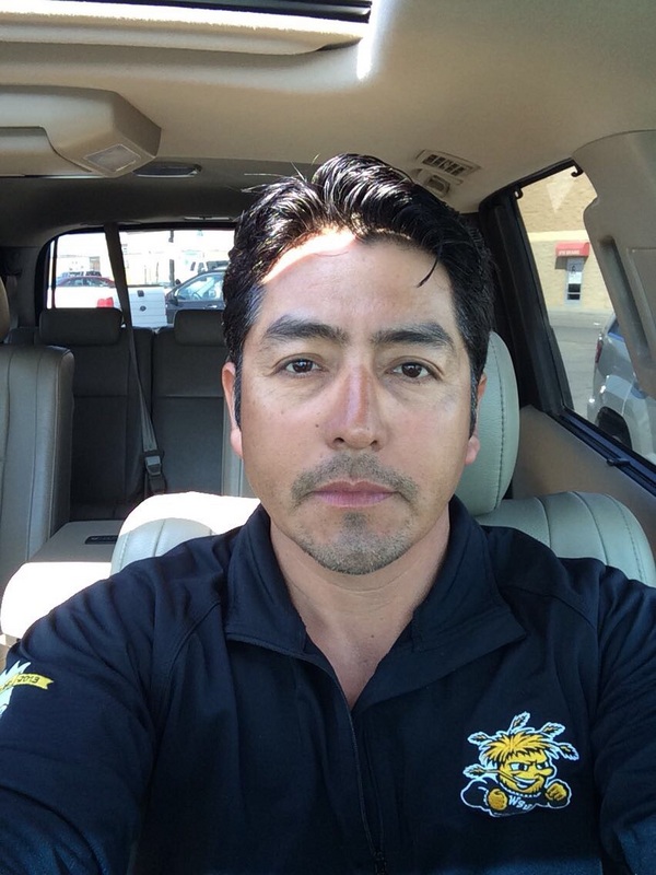 Date this delightful United States man Victor from Wichita US16067