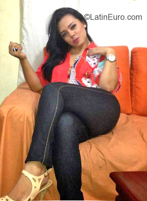 Date this athletic Ecuador girl Amandita from Guayaquil EC180