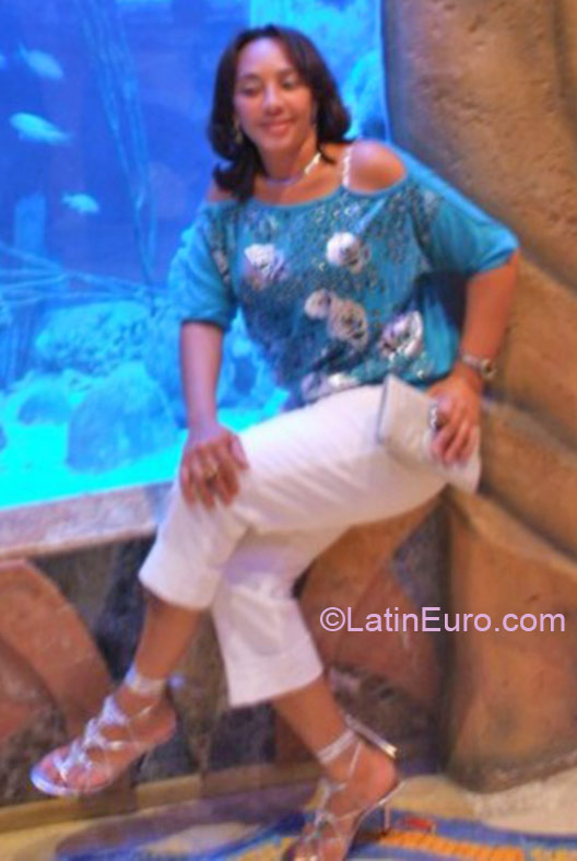 Date this happy Dominican Republic girl Tifa from Puerto Plata DO22034