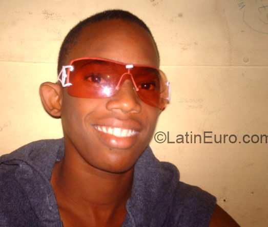 Date this pretty Jamaica man Richie from Kingston JM2051