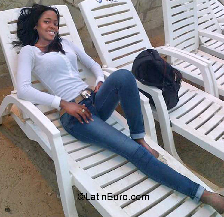 Date this funny Dominican Republic girl Maria from Santo Domingo DO22206