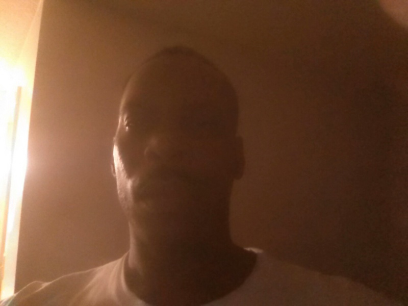 Date this tall United States man Ausar from Los Angeles US16167