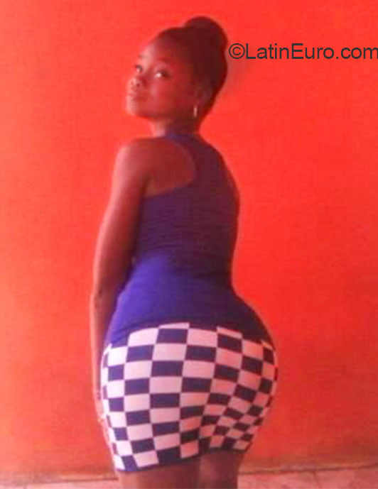 Date this tall Jamaica girl Tanisha from Kingston JM2064