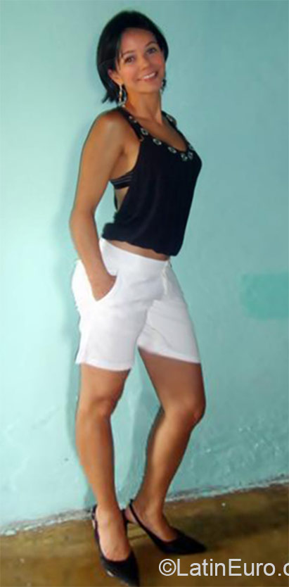 Date this hard body Brazil girl Ledilena from Ipatinga BR9336
