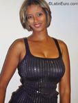 good-looking Brazil girl Samira from Sao Paulo BR9339