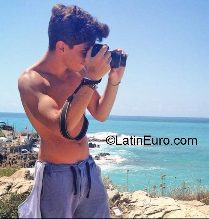 Date this cute United States man Leo from New York US16180