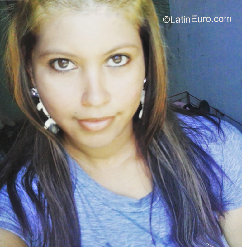 Date this lovely Panama girl Marel from David PA628