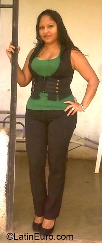 Date this pretty Honduras girl Cinthya from Catacamas olancho HN1562