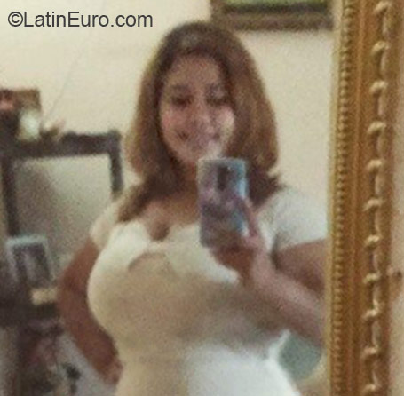 Date this attractive Panama girl Yasie from Panama City PA629