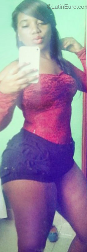 Date this exotic Dominican Republic girl Milenny from Santo Domingo DO22534
