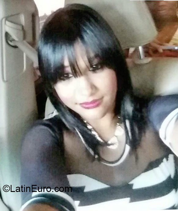 Date this cute Dominican Republic girl Chantal from Santo Domingo DO22542