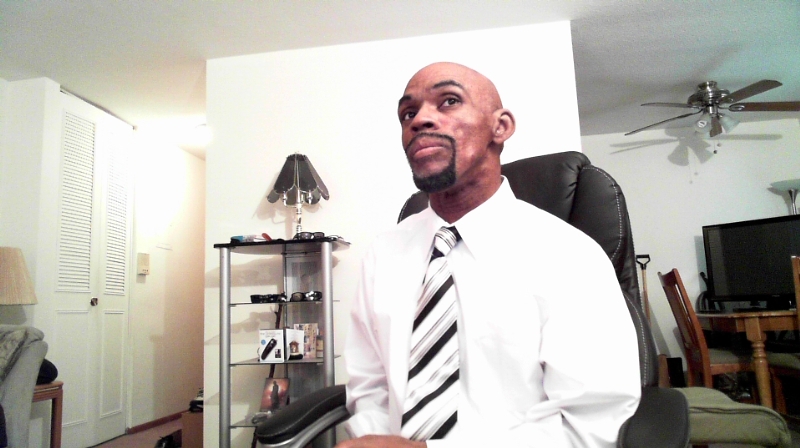 Date this funny United States man Dondee from Minneapolis US16282