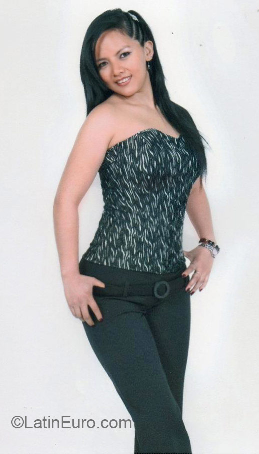 Date this lovely Peru girl Maria from Lima PE1065