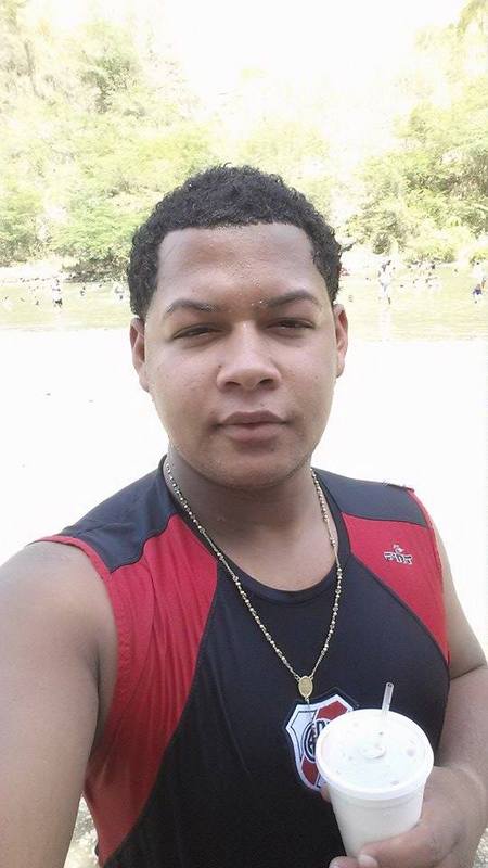 Date this nice looking Dominican Republic man Randy from Santiagos DO22738
