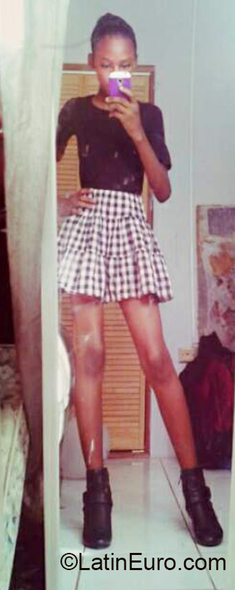 Date this funny Jamaica girl Nakesha from May Pen JM2111