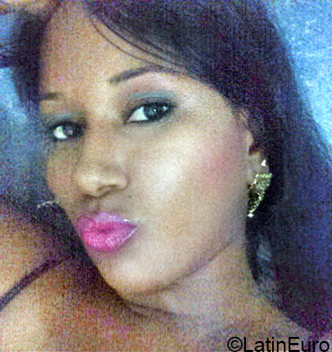 Date this young Brazil girl Jaqueline from Salvador BR9401