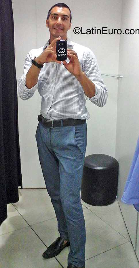 Date this hot Brazil man Adelar from Tres Passos BR9414