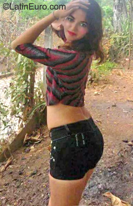 Date this beautiful Honduras girl Carmen from San Pedro Sula HN1639