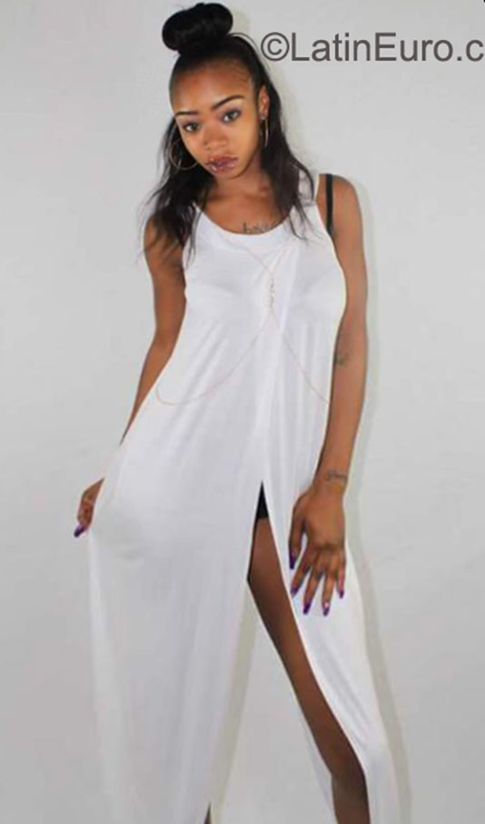 Date this georgeous United States girl Roxy from Marietta US16387