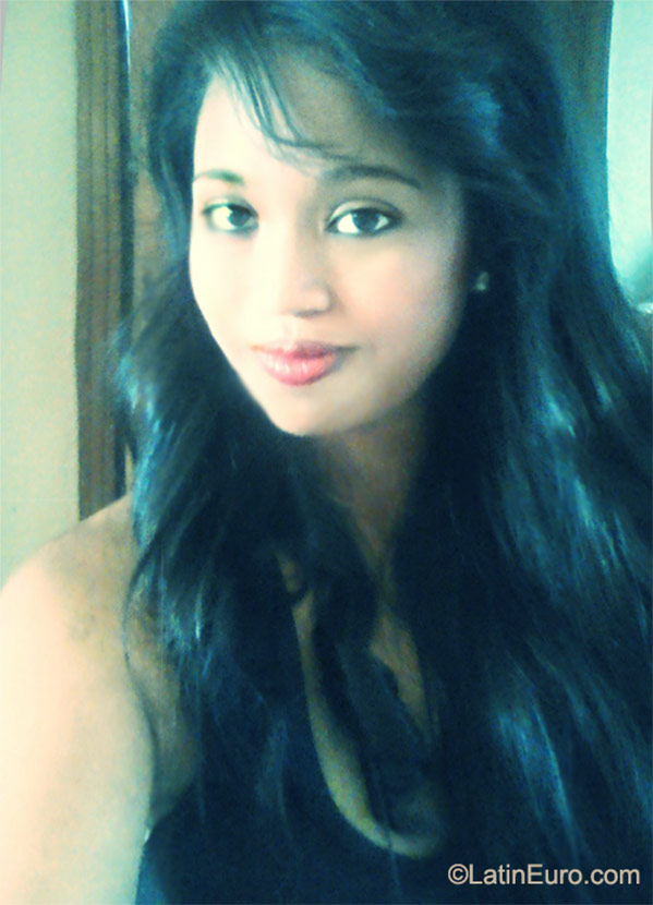 Date this funny Honduras girl Fanny from Tegucigalpa HN2220