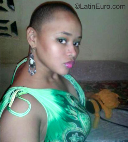 Date this tall Dominican Republic girl Yadira from Santo Domingo DO23051