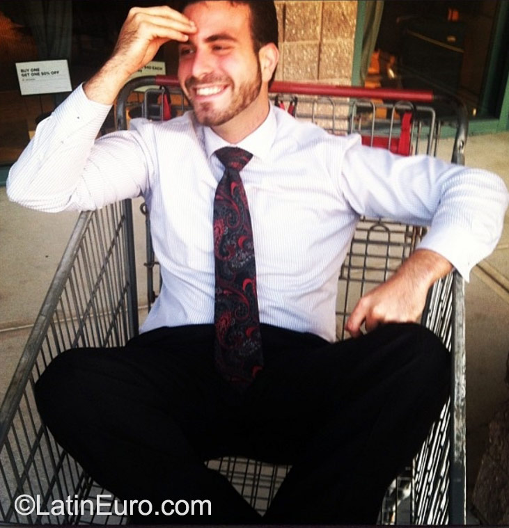 Date this foxy United States man Lazaro46 from Tampa US16409