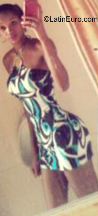 Date this georgeous Dominican Republic girl Yafi from La Vega DO23100