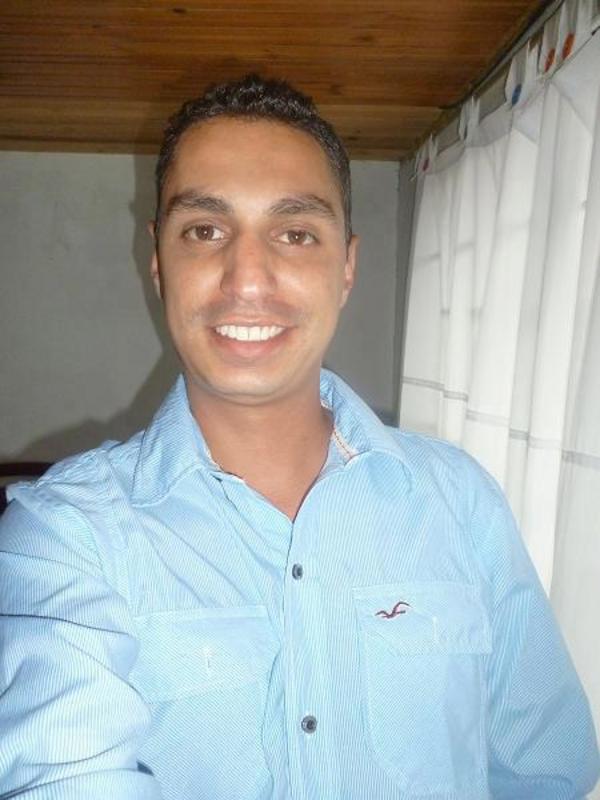 Date this stunning Colombia man David from Manizales CO17958