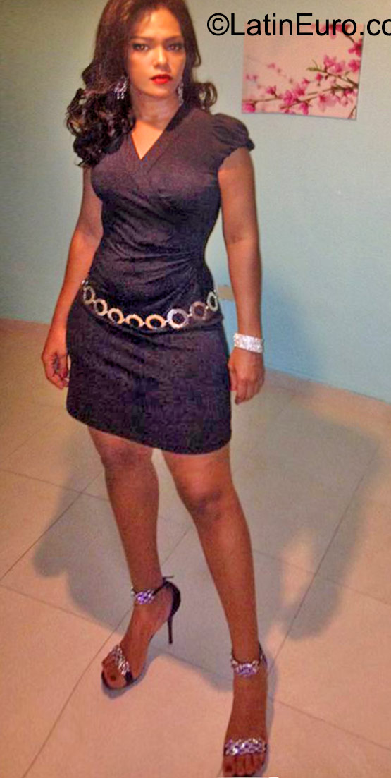 Date this good-looking Dominican Republic girl Susy1406 from Santo Domingo DO23150