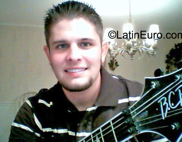 Date this nice looking United States man James2u from Austin US16443