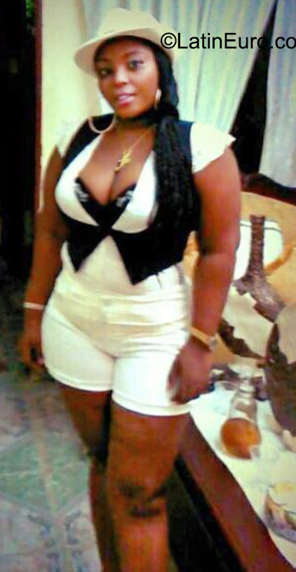 Date this tall Dominican Republic girl Raisa from La Romana DO23255