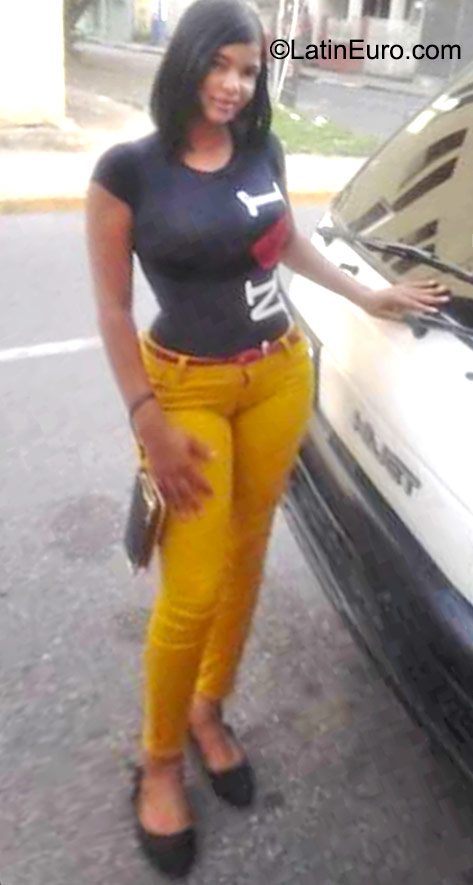 Date this young Dominican Republic girl Ruth from San Cristobal DO23321