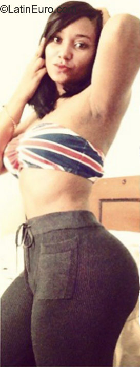 Date this good-looking Dominican Republic girl Arleny elizabet from Santiago DO23331