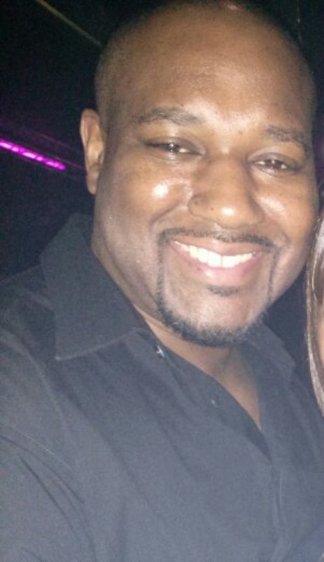 Date this hot United States man Raymond from Roosevelt US16493