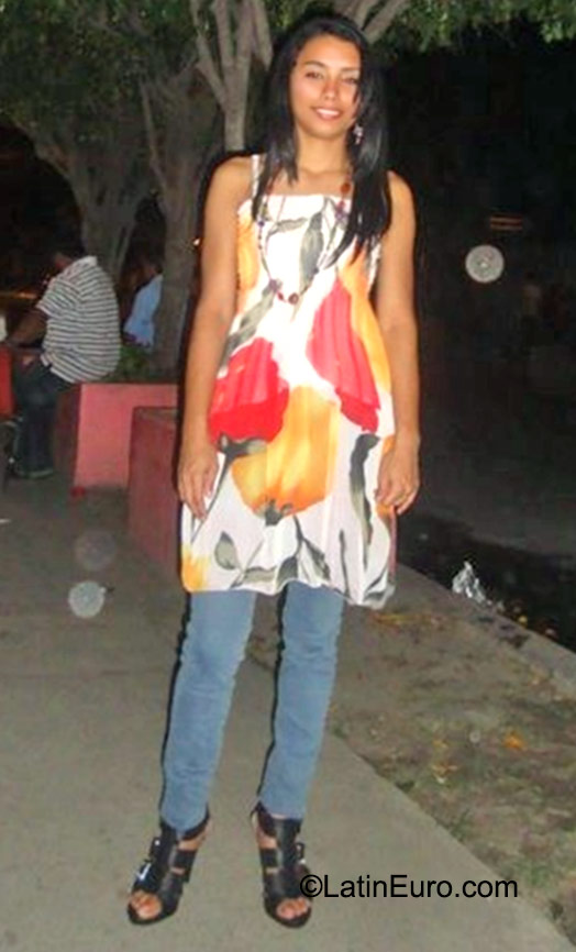 Date this passionate Honduras girl Brenda from San Pedro Sula HN1740