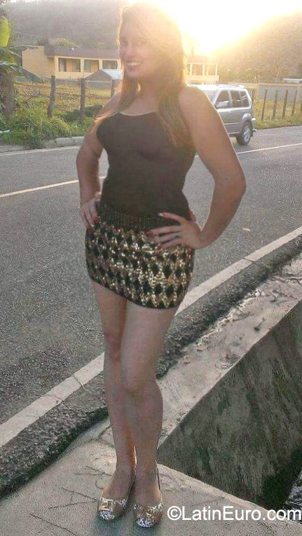Date this beautiful Dominican Republic girl Madelin from Santo Domingo DO23481