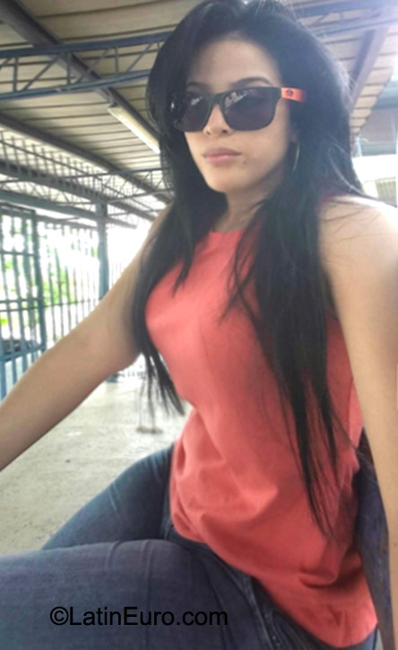 Date this hot Panama girl Maria Alexandra from Panama PA721
