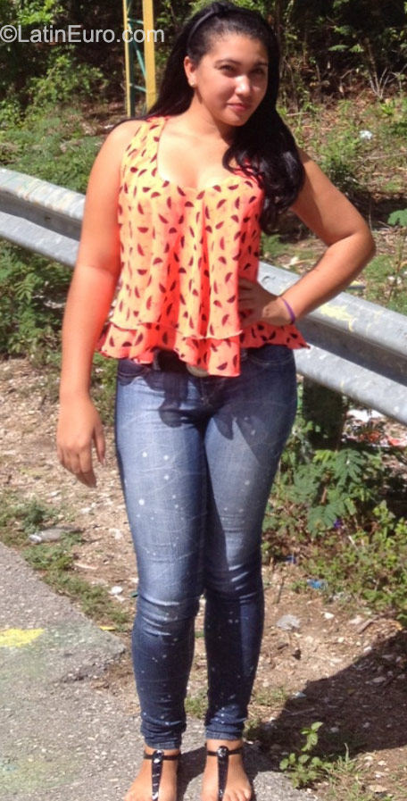 Date this funny Dominican Republic girl Perla from Santiago DO23503