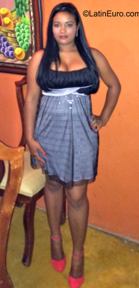 Date this good-looking Dominican Republic girl Rosa from San Cristobal DO23524
