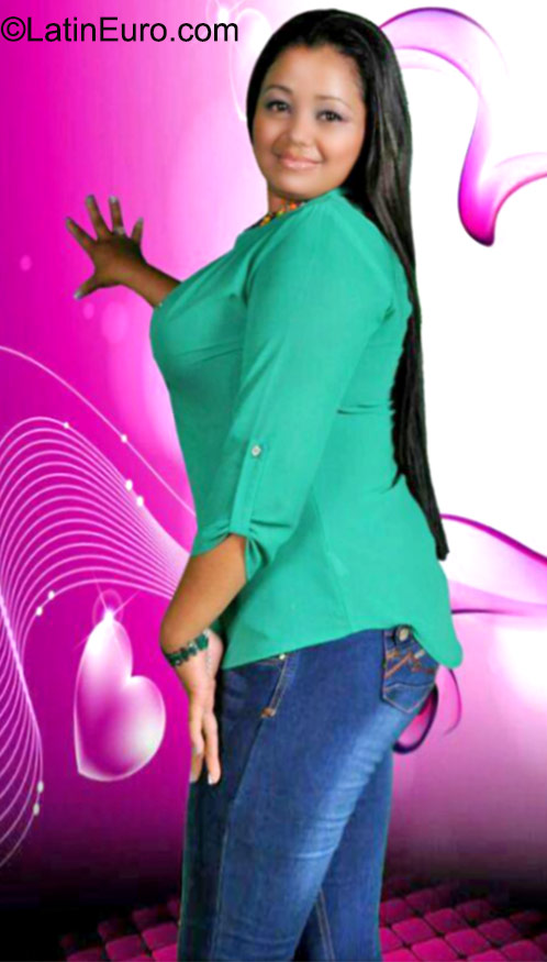 Date this good-looking Honduras girl Nataly from El Progreso HN1749