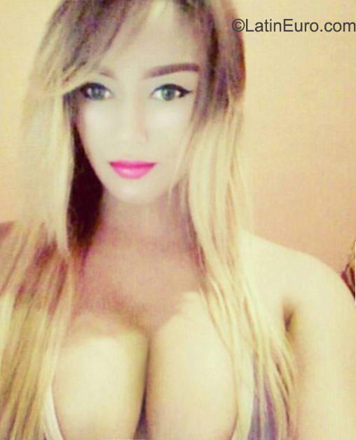 Date this fun Honduras girl Mabelin from Tegucigalpa HN1761