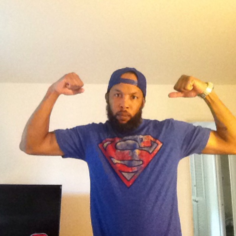 Date this stunning United States man Chcknhawk4real from Philadelphia US16581