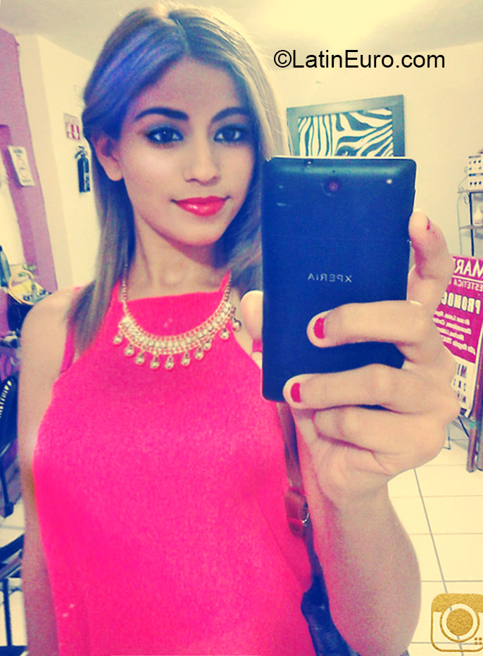Date this georgeous Mexico girl Judith from Durango MX1462